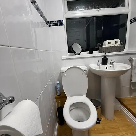 Pet Friendly Apartment In Penrith