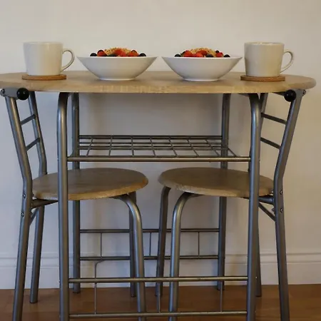 Pet Friendly Apartment In Penrith * 彭里斯