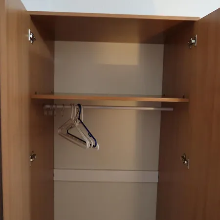 Pet Friendly Apartment In Penrith