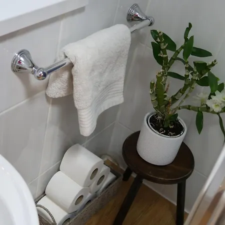 Pet Friendly Apartment In Penrith